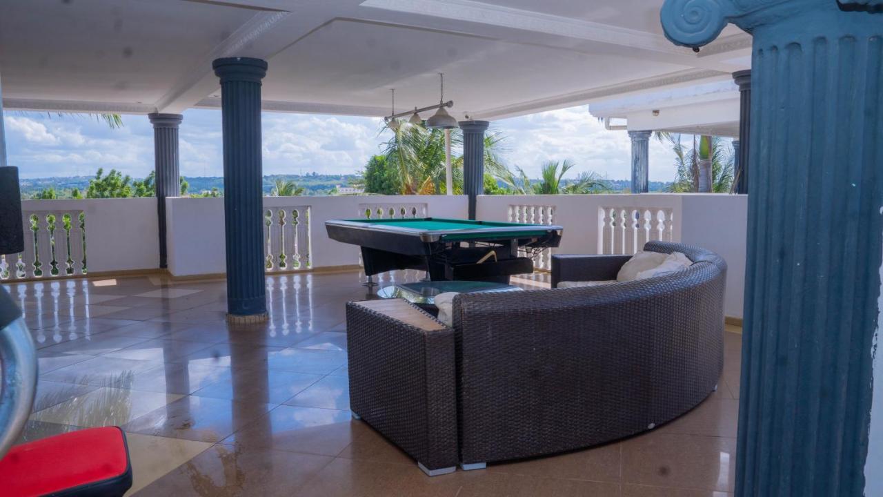 Luxury Beach Villa Inn Дар ес Саалам Екстериор снимка