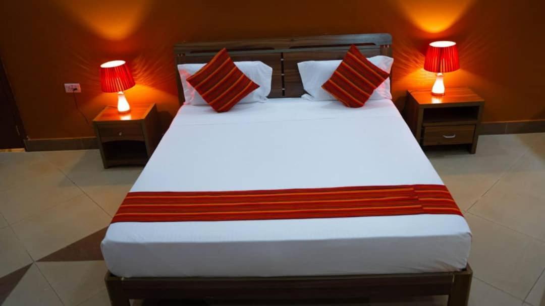 Luxury Beach Villa Inn Дар ес Саалам Екстериор снимка